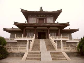 西安明城墙、乾陵、法门寺高铁三日游