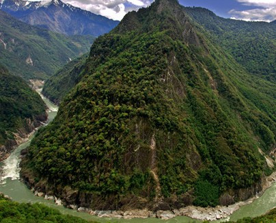 雅鲁藏布大峡谷