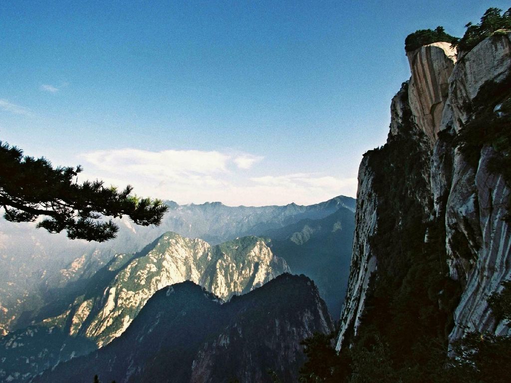 华山