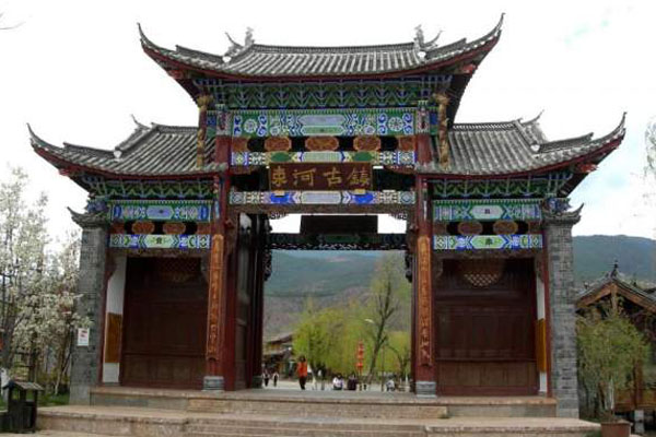 丽江束河古镇和雪嵩村
