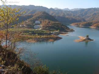 龙潭沟+石门湖二日游